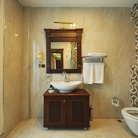 Napolyon Hotel 4*